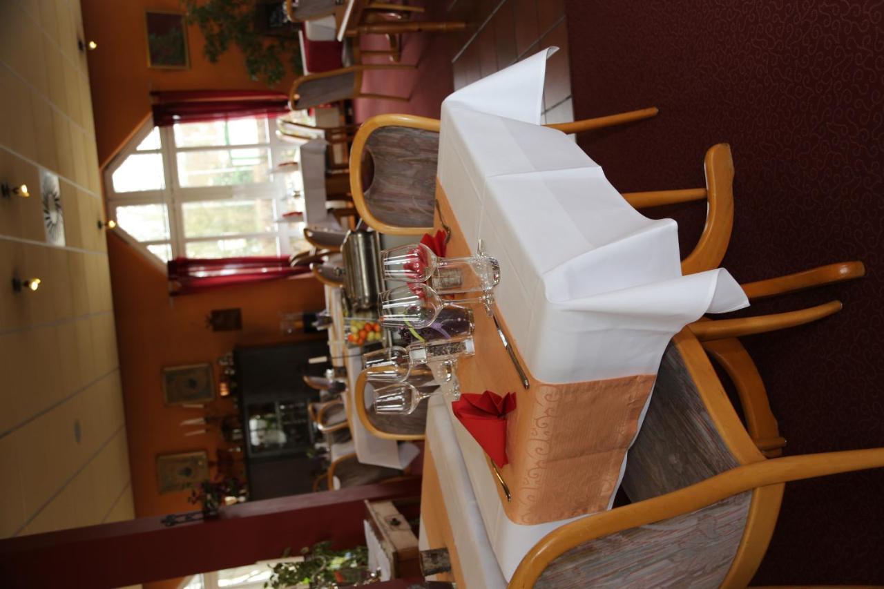 Hotel Taunus Residence บาดคัมแบร์ก ภายนอก รูปภาพ